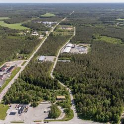 Ilmakuva Merikarvian Tuorilan teollisuusalueesta vt8 varrella